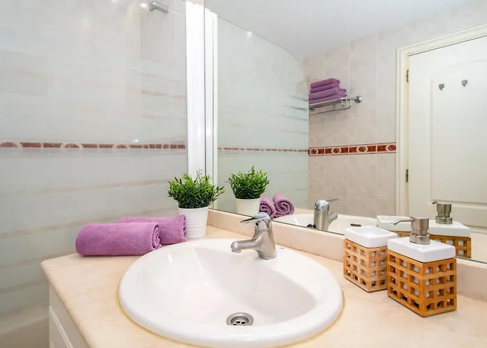 Angel Wings Ocean View Апартаменти Адехе