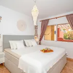 Angel Wings Ocean View Apartamento *