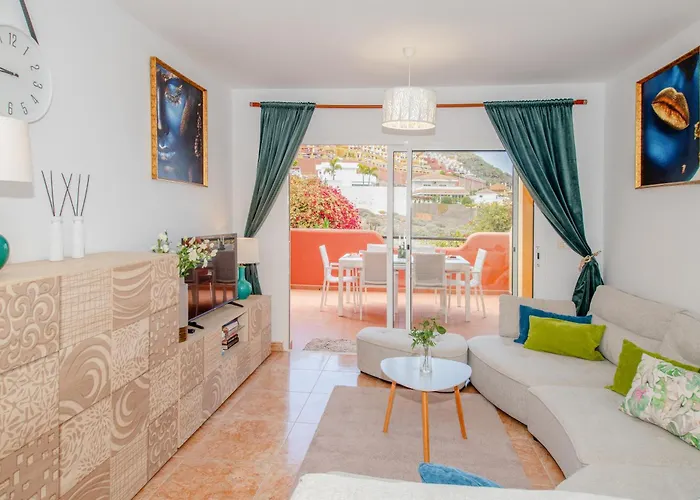 Angel Wings Ocean View Apartment *